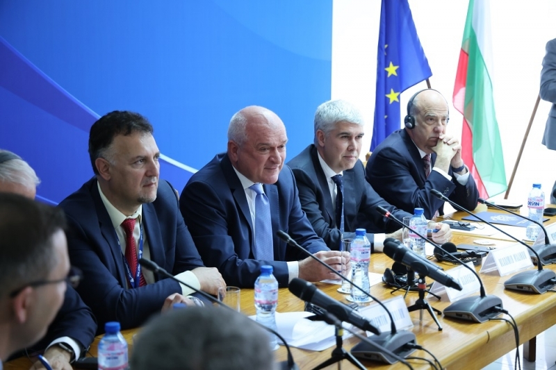 Енергийна сигурност надеждни доставки и безопасна експлоатация са преимуществата които