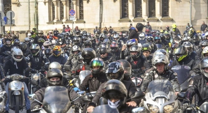 Хиляди моторджии откриха днес сезон 2019 Сборният им пункт по