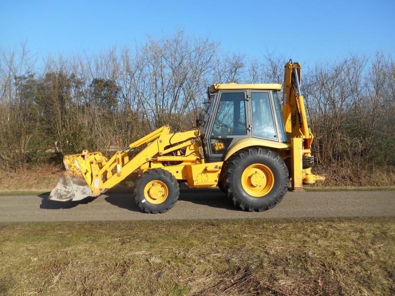 Краден багер бе открит на прохода Петрохан съобщават от полицията