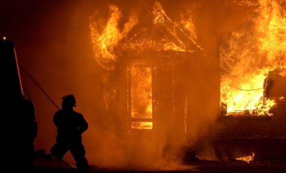82 годишен мъж е загинал при пожар в къща в село