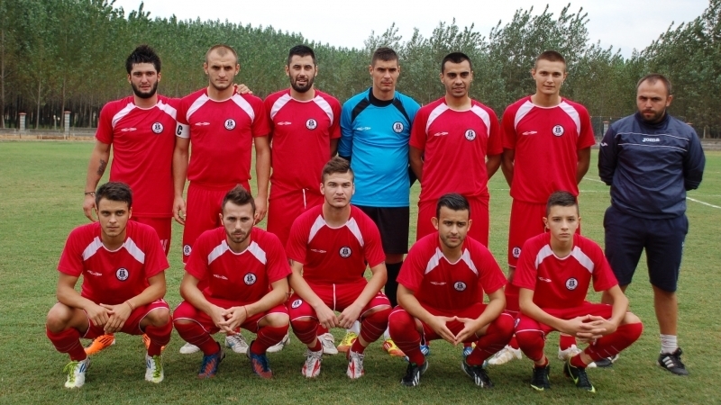 Момчетата на играещия треньор Венци Иванов от Ком записаха втори
