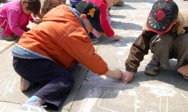 За 10 годишен период България е намаляла с над 416 хиляди