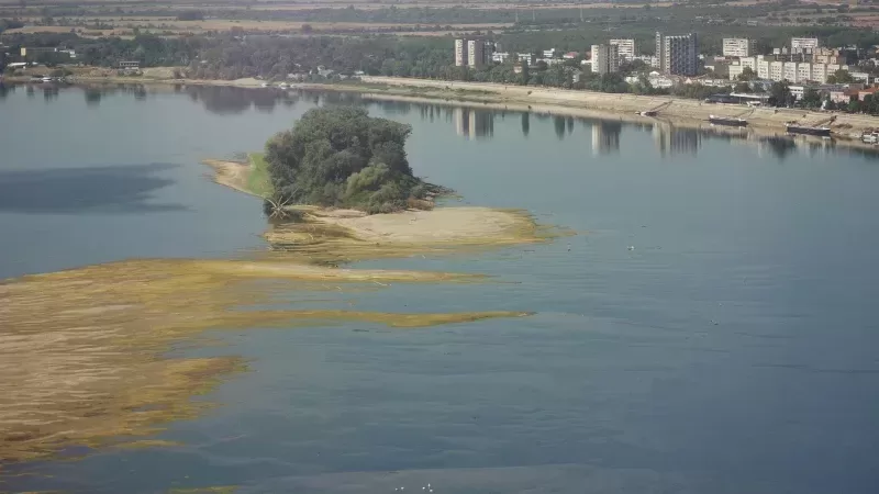 АЕЦ „Черна вода“ остава спряна и през ноември заради критично ниското ниво на Дунав