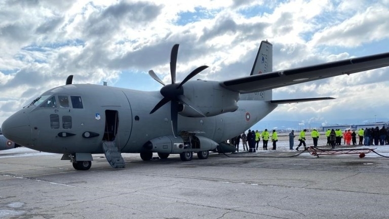 България изпраща още 3,5 тона хуманитарна помощ на Турция за