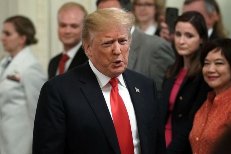 Правителството на Китай разпореди на националните медии да не критикуват рязко американския президент Доналд Тръмп