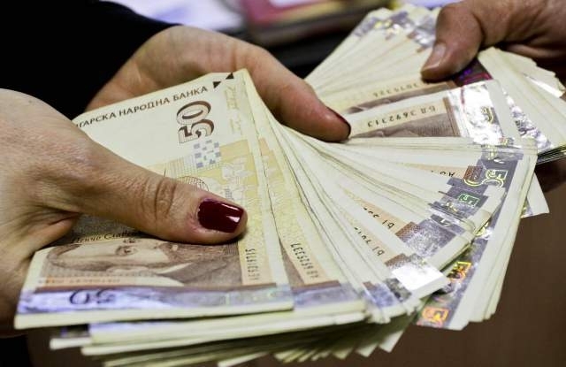230 000 лева са забавените трудови възнаграждения през 2019 година