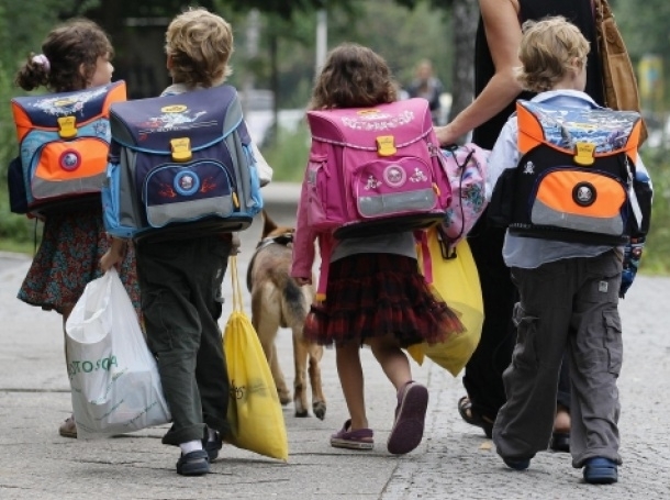 1 047 деца от област Враца са получили еднократна финансова помощ
