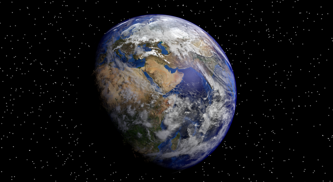 Калифорниецът Марк Хюз който е привърженик на теорията че Земята