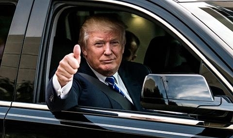 Личният шофьор на американския президент Доналд Тръмп го съди за