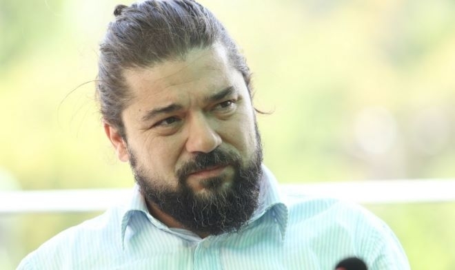 Хората излизат на улиците по силата на запушената институционалната инфраструктура