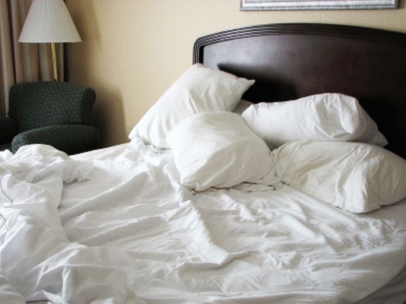 Ако сте свикнали да оправяте леглото си веднага след събуждането