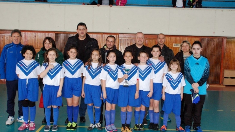 Момичетата на ДФК Монтана спечелиха трето място на турнир по