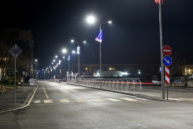 Започна поетапна подмяна на уличното осветление в община Монтана по