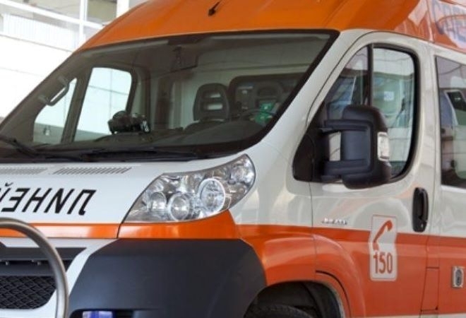 Мъж на 32 години е настанен в болница с огнестрелна рана след спречкване прераснало във физическа