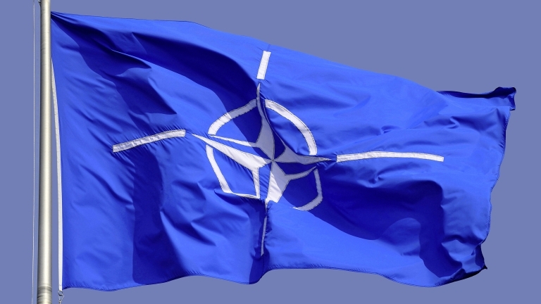 Бившият генерален секретар на НАТО Хавиер Солана попадна в черния
