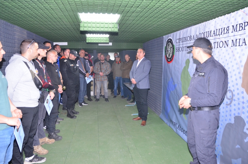 Зонално състезание по стрелба с пистолет се проведе на стрелбищния