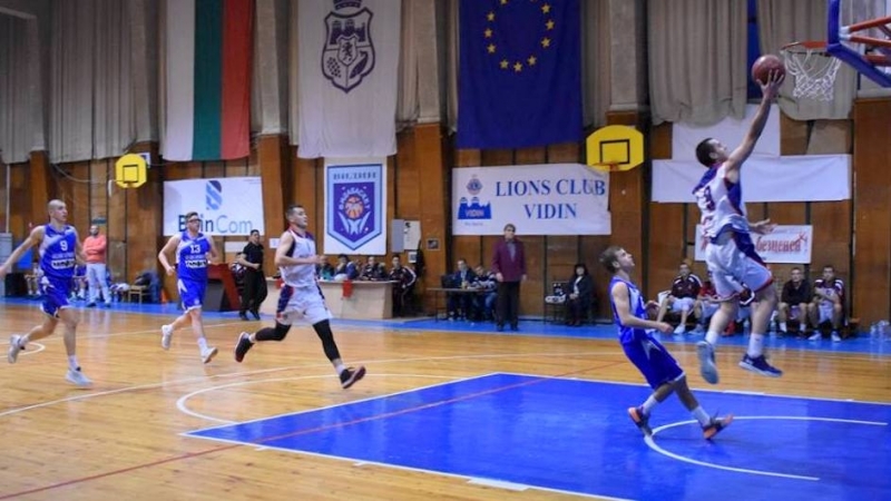 Видабаскет победи с 82 80 точки 20 16 20 21 17 17 25 26 като гост