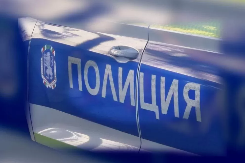 Мащабна полицейска акция в Софийско: Задържаха 13 души и 3 издирвани автомобила