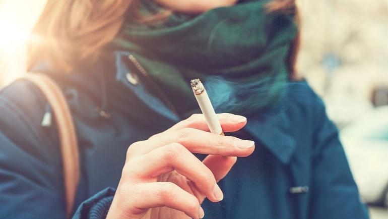 Италия скоро може да забрани пушенето и на открито, съобщават
