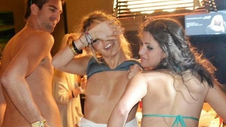 За секс оргиите битуват всякакви легенди които обикновено са онагледени