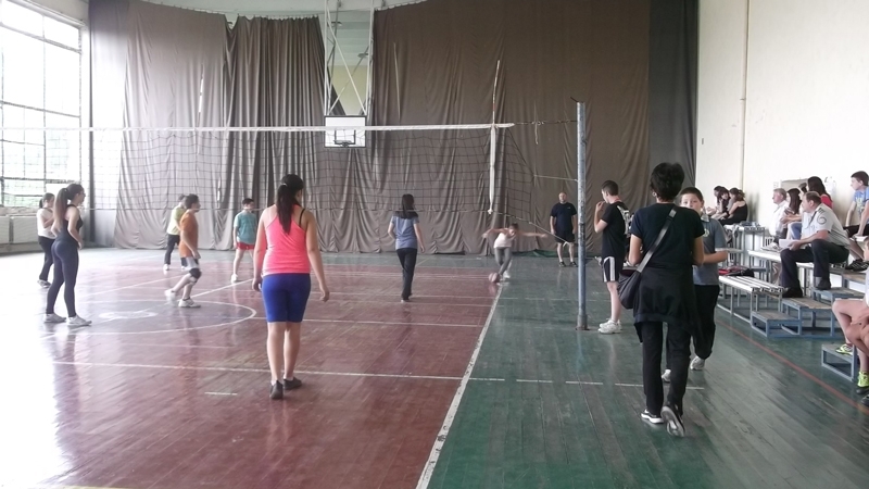 Комбинираното игрище ще е за два вида спорт футбол на малки вратички