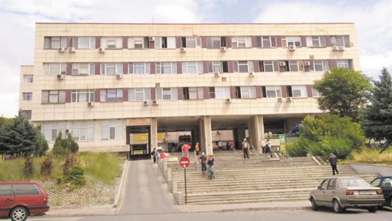 53 годишен мъж пострада при ремонт на лекия му автомобил