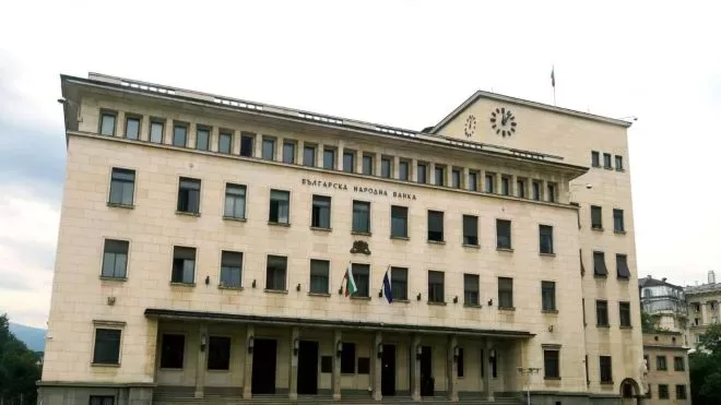 Българите държат над 57 млрд. евро в банки