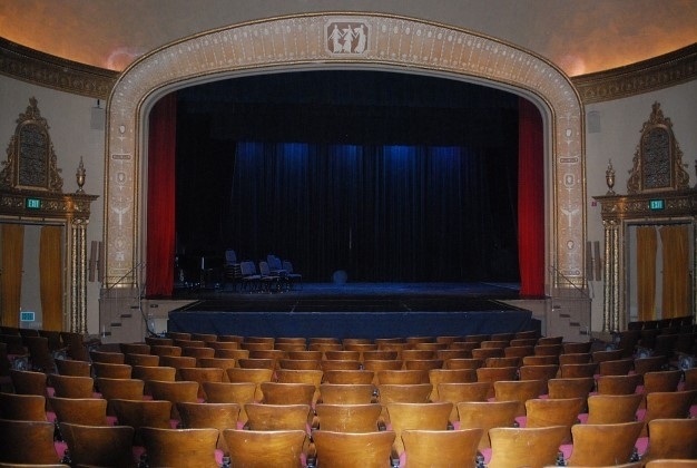 Драматичен театър Драгомир Асенов в Монтана отбелязва 60 годишен юбилей  
Храмът на