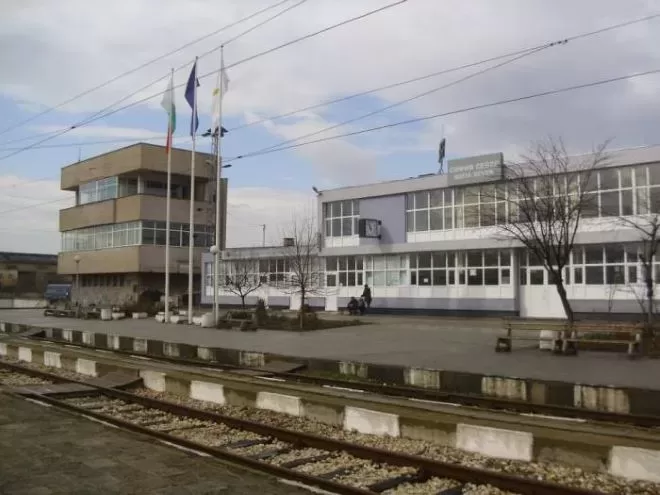 Мъж е с опасност за живота след побой на гара "София-Север"