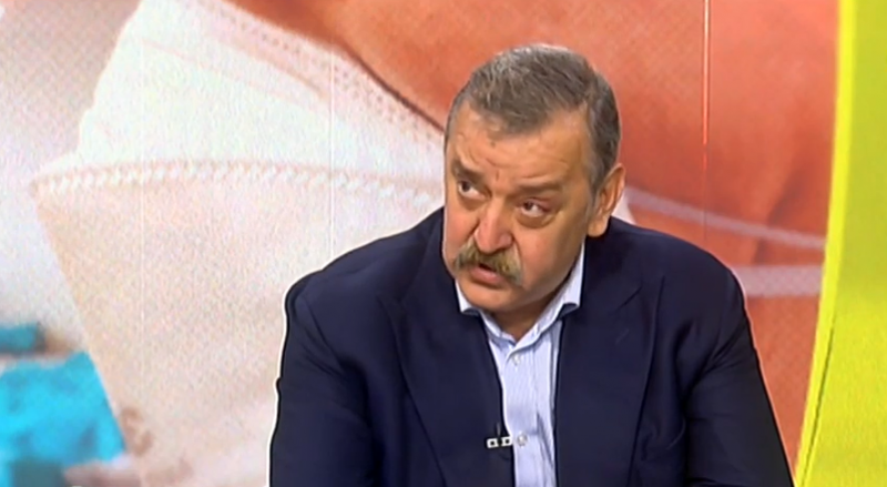 След като се мерят дрехи трябва леко да се напръска тъканта