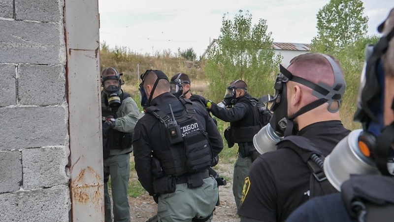 Разкриха домашна лаборатория за производство на наркотици в Плевен съобщиха от полицията На 9 май