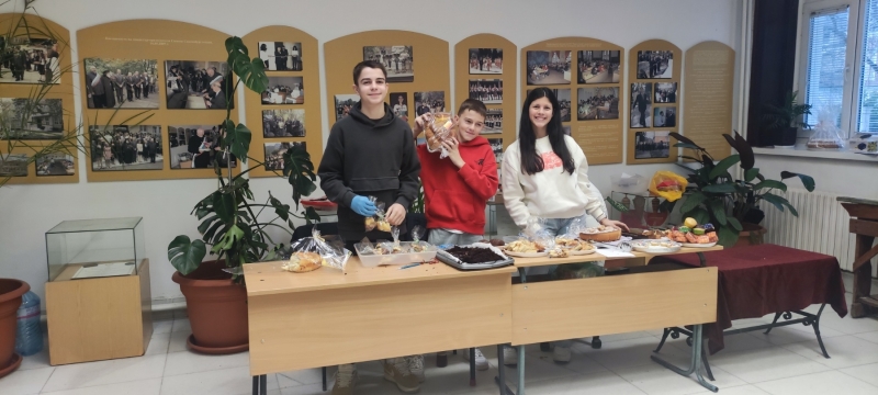 В последния учебен ден преди междусрочната ваканция на 2