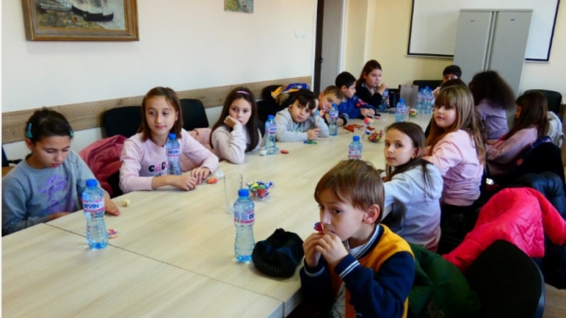 Ученици от трети клас в СУ Димитър Маринов гостуваха на