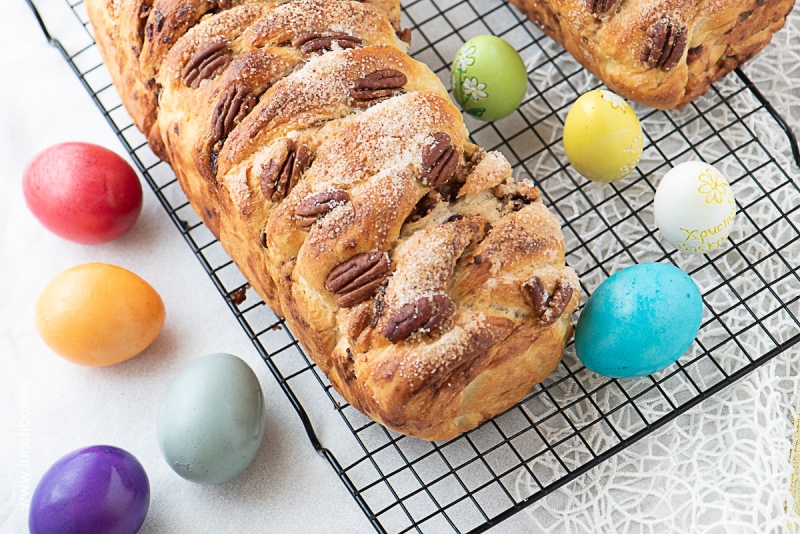 100 грама класически български козунак е равна на 350 калории