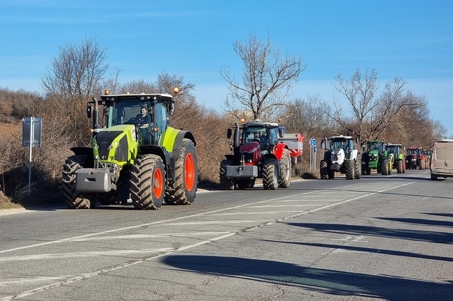Земеделските производители от област Монтана няма да блокират пътища днес,