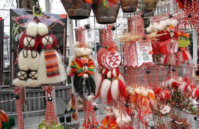 Както всичко у нас така и мартениците тази година са