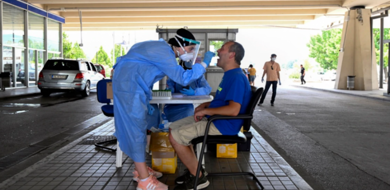 Гръцкият министър на туризма Харис Теохарис заяви на пресконференция в