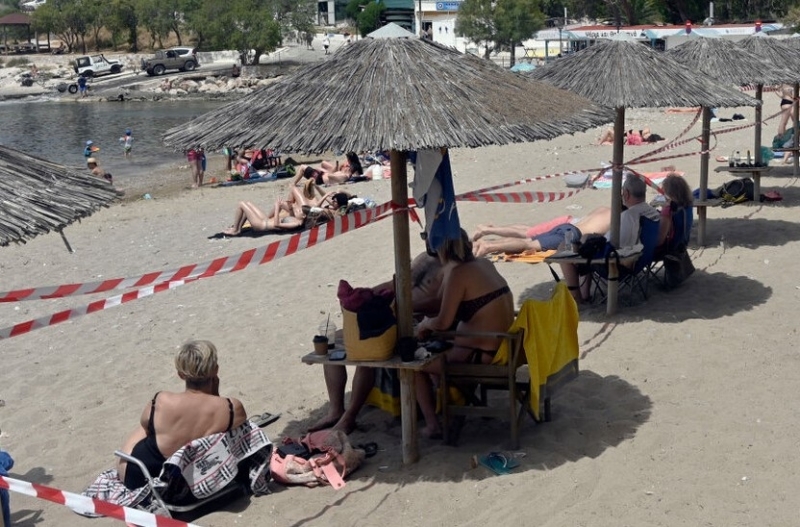 Стопанисваните плажове в Гърция и заведенията по тях ще бъдат