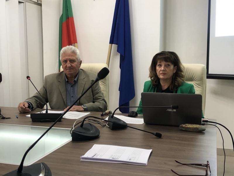 Заместник областният управител Милчо Стефанов председателства провелото се днес заседание
