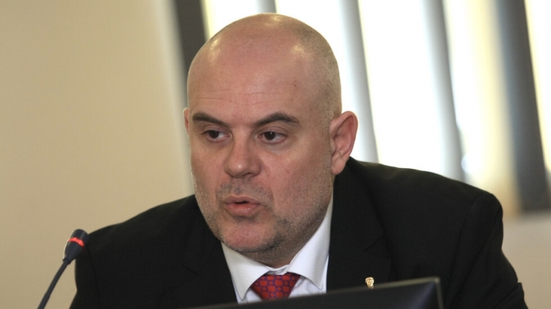 Главният прокурор Иван Гешев възложи на ДАНС извършването на пълна