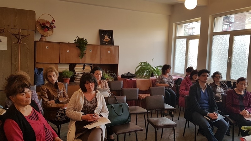 Със съвместно литературно четене творци от общините Мездра и Роман