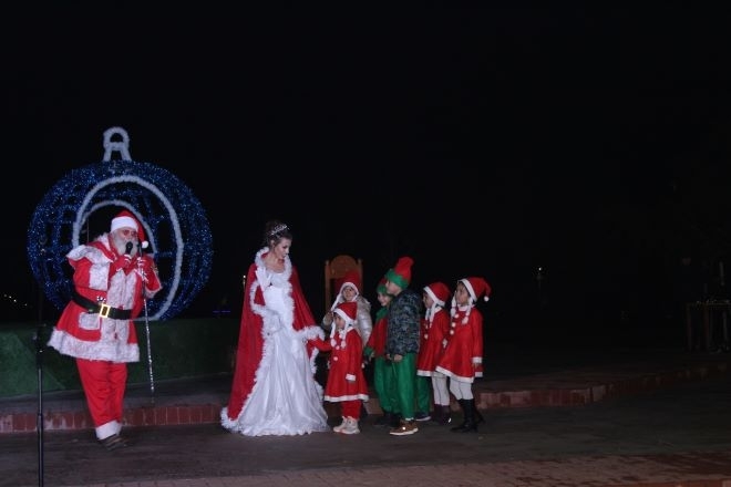 Началото на множеството изяви по повод предстоящите Коледни и Новогодишни