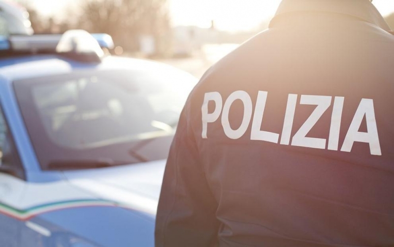 Италианската полиция е заловила над 5 3 тона кокаин при операция в Средиземно море