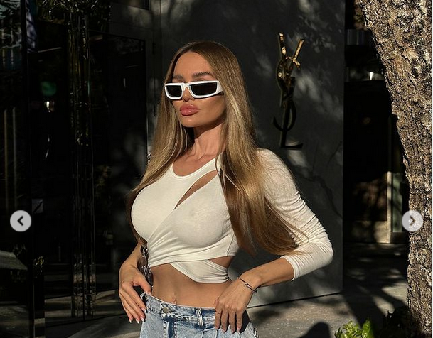 Даша Март реши да започне отрано подготовката за предстоящия Свети