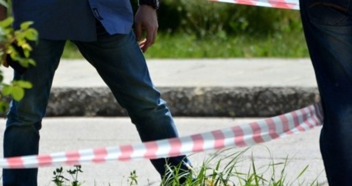 Труп на жена лежи на улицата в пловдивския район Тракия