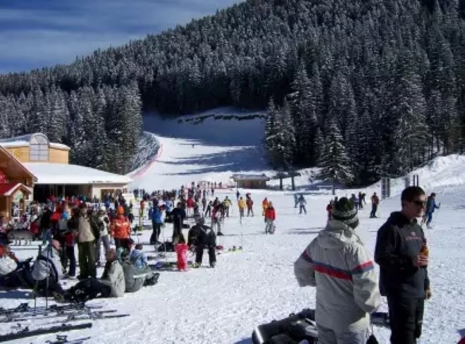 Над 4 5 процента е ръстът на туристите в зимните курорти