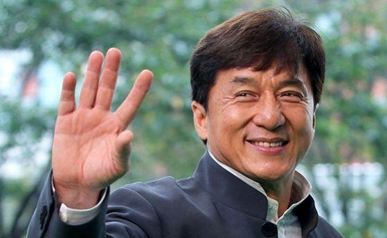 Китайският актьор Джаки Чан обеща милион юана близо 200 хил долара на онзи който