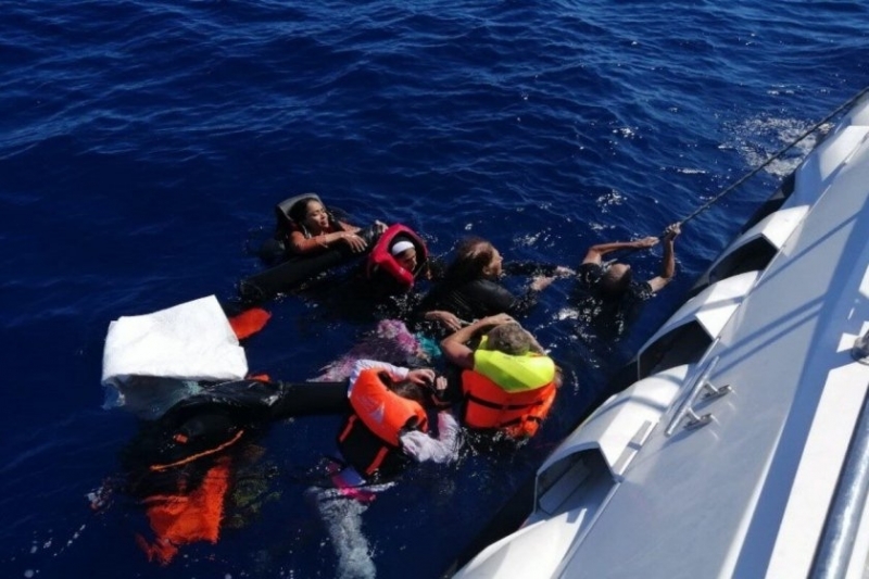 Турция спаси 122 нелегални мигранти в Егейско море Новината съобщава