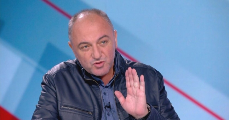 Компромат или разкритие за престъпления и зависимости е изтеклата информация за ръководството