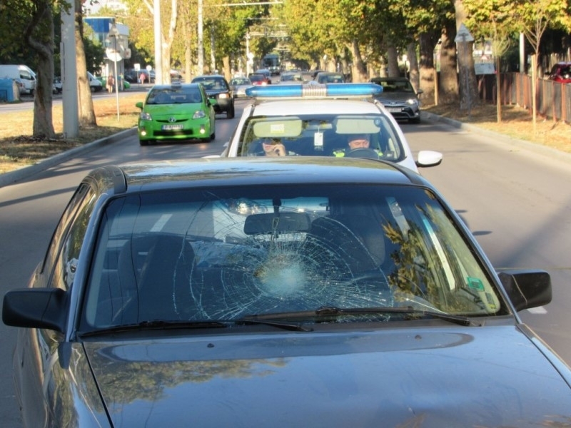 30 годишна жена е блъсната рано тази сутрин на пешеходна пътека